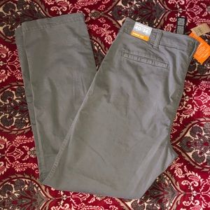 Men’s grey chinos from American Eagle.